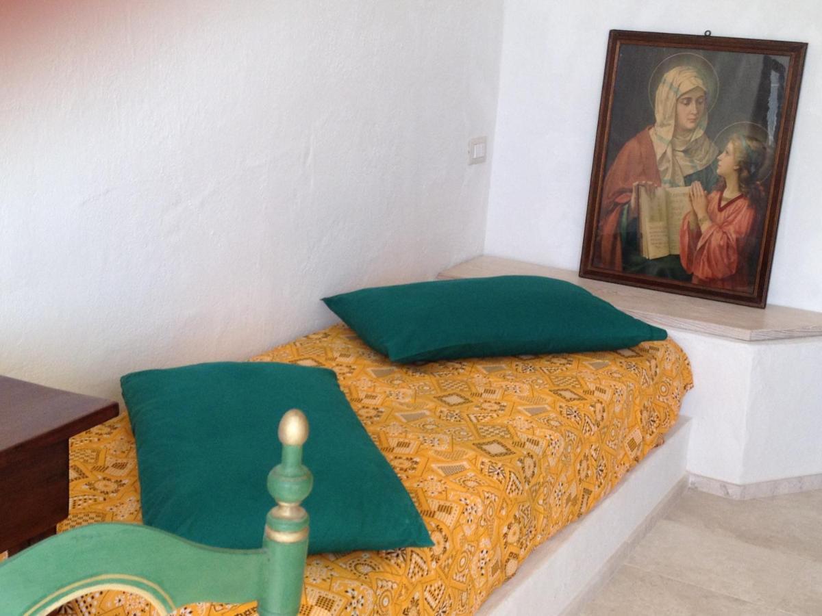 Antica Dimora La Corona San Pantaleo Εξωτερικό φωτογραφία