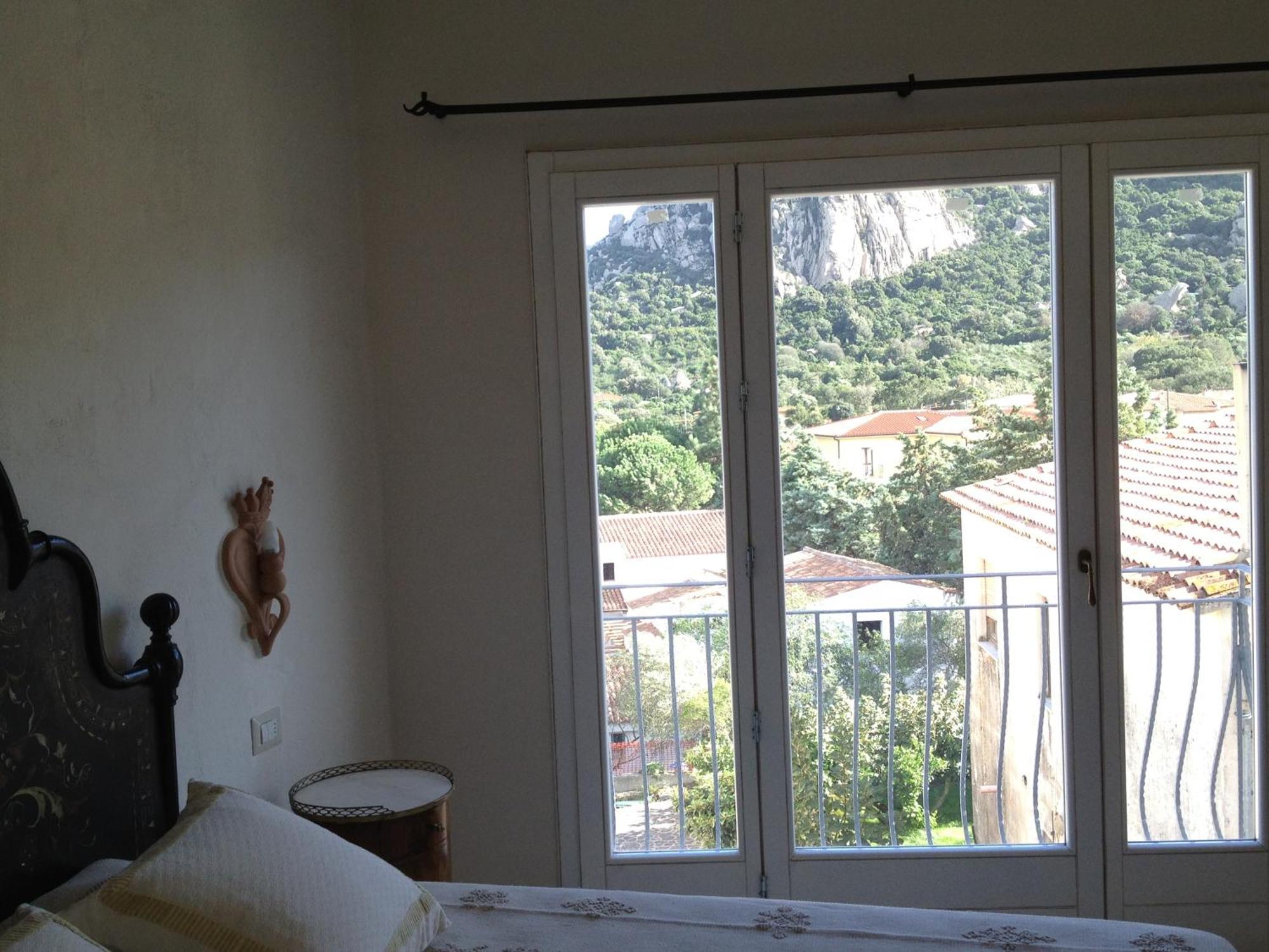 Antica Dimora La Corona San Pantaleo Εξωτερικό φωτογραφία