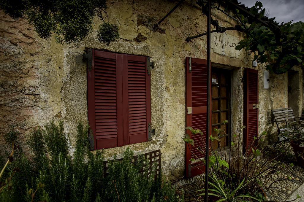 Antica Dimora La Corona San Pantaleo Εξωτερικό φωτογραφία