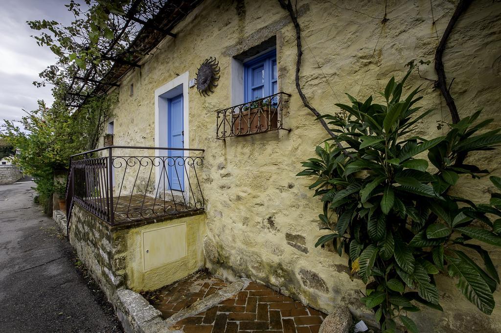 Antica Dimora La Corona San Pantaleo Εξωτερικό φωτογραφία