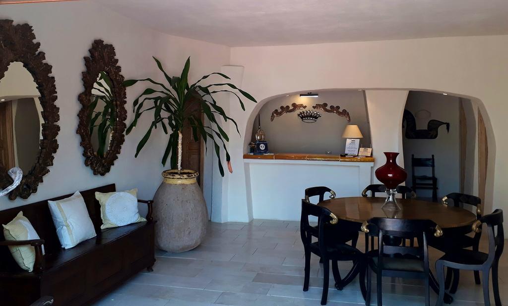 Antica Dimora La Corona San Pantaleo Εξωτερικό φωτογραφία