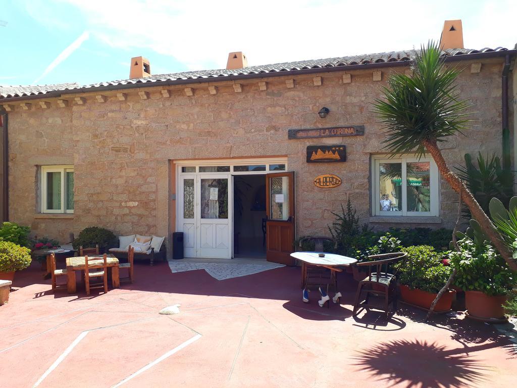 Antica Dimora La Corona San Pantaleo Εξωτερικό φωτογραφία